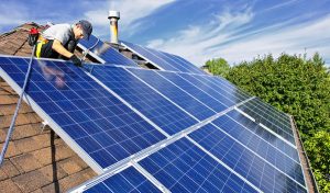 Service d'installation de photovoltaïque et tuiles photovoltaïques à Replonges
